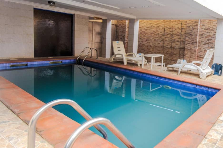 Ben Auto Hotel Lagos Luaran gambar