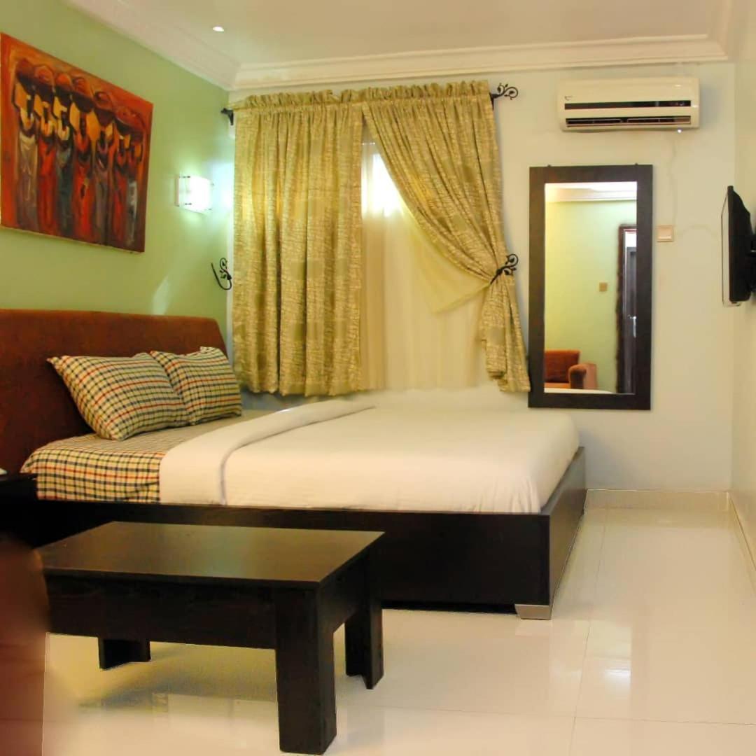 Ben Auto Hotel Lagos Luaran gambar