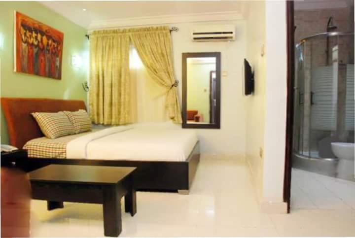 Ben Auto Hotel Lagos Luaran gambar